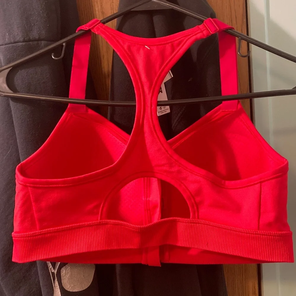PINK Victoria's Secret Bold Red Sports Bra - Picture 4 of 6